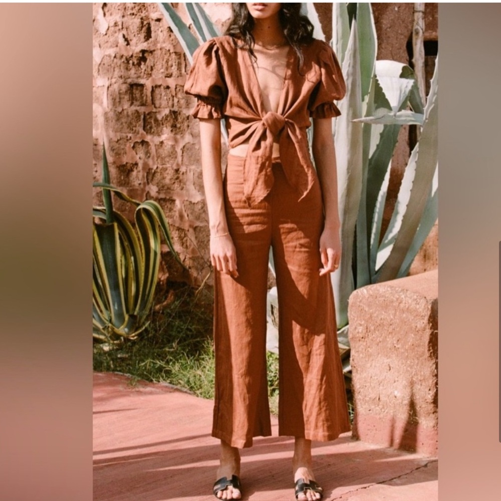 Rust Puff Sleeve top